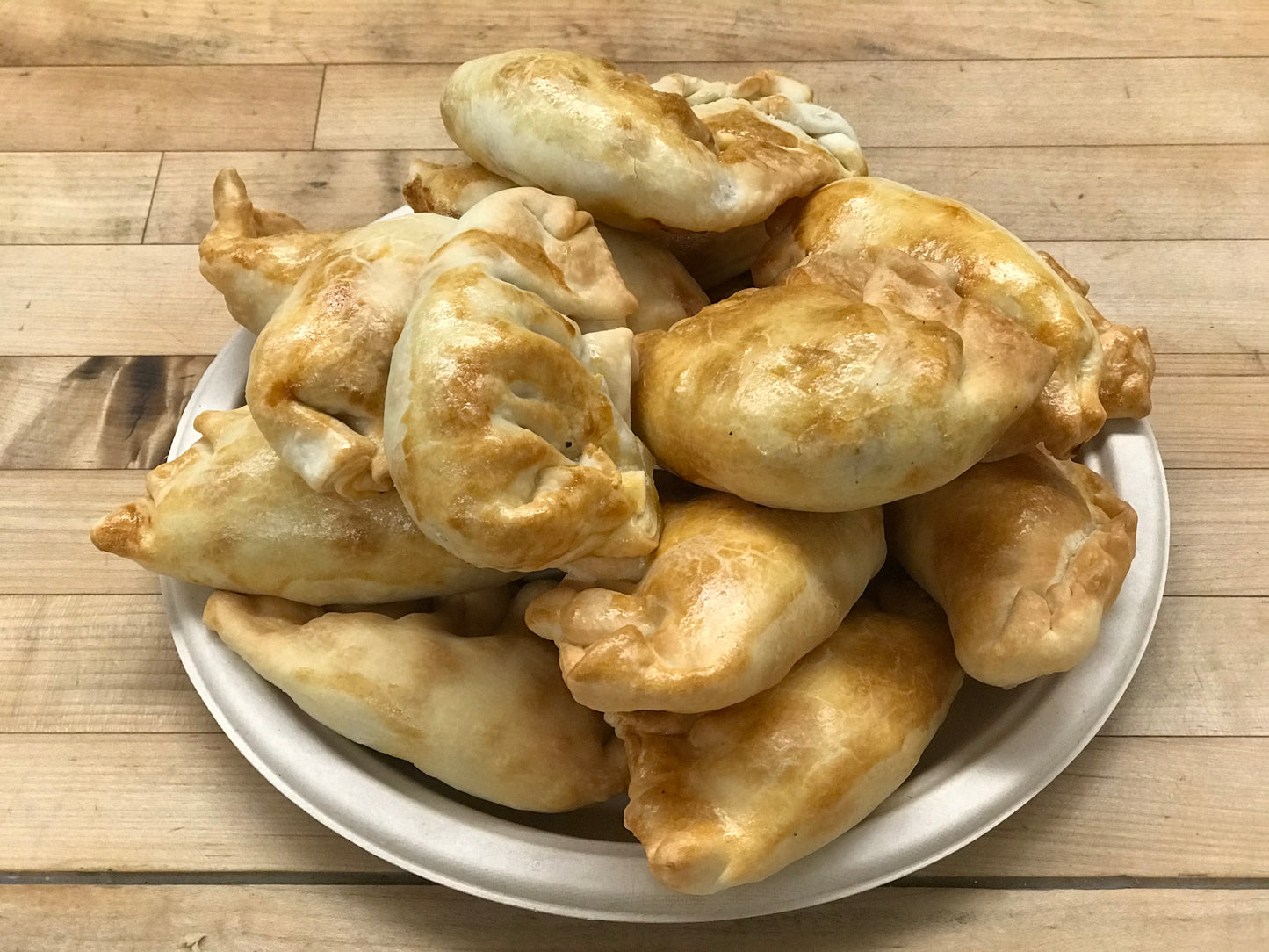 Empanadas fataya 3 options 10 each kind : beef , spinach (vegan),chicken 30 minimum delivery 🚚 Seattle Everett +