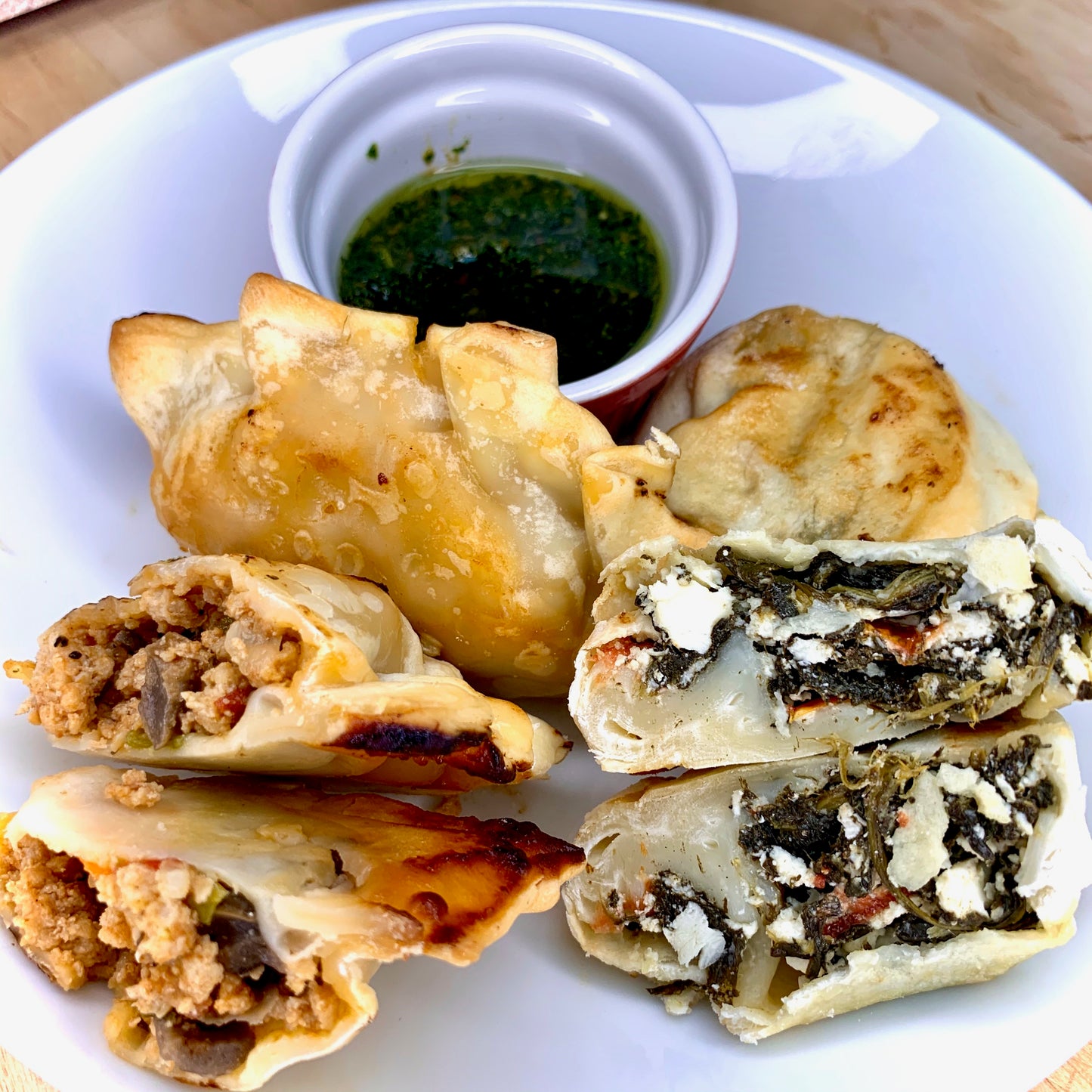 Empanadas fataya 3 options 10 each kind : beef , spinach (vegan),chicken 30 minimum delivery 🚚 Seattle Everett +